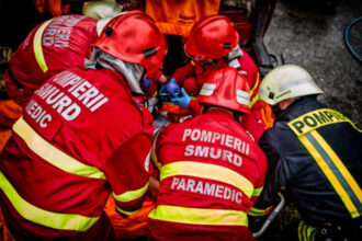 accident grav cu trei masini pe dn 1 in brasov un copil a murit alte opt persoane au fost duse la spital 6a1b0a77be0e0