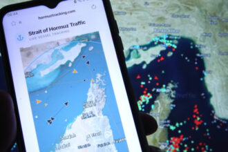 iranul afirma ca percepe taxe pentru servicii de navigatie in stramtoarea ormuz 6a1446aa93440