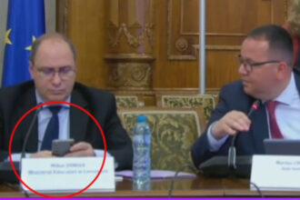 mihai dimian anunta ca isi va dona salariul de ministru dupa criticile ca a ignorat discursul unei eleve de clasa a v a 6a17e8b13bb5b