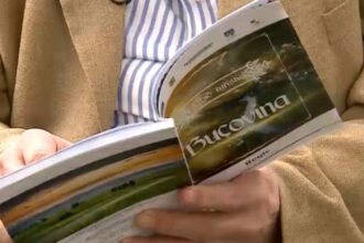 ministerul economiei schimba regulile pentru ghizii turistici dupa 25 de ani anuntul lui irineu darau 6a14009b4d030