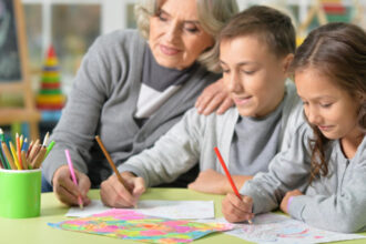 motivul incredibil pentru care 90 dintre oameni sunt dreptaci cercetatorii au descoperit doua indicii vechi de milioane de ani 6a11de05ca52a