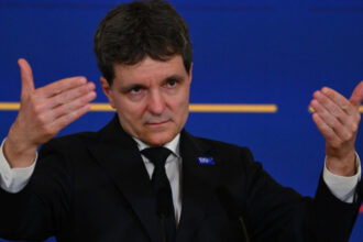 presedintele nicusor dan intervine in controversa finantarii ong o noua sursa de tensiune in societatea noastra 6a0f2cbc48681