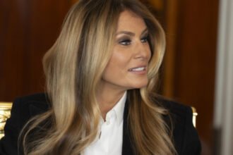 prima victorie pentru melania trump in procesul legat de declaratiile despre epstein actiunea intentata de michael wolff respinsa 6a12142ac0c36