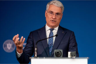 proiectul legii salarizarii unitare va fi publicat luni ministrul pislaru e un sistem salarial echitabil coerent si predictibil 6a1019ea1c56a