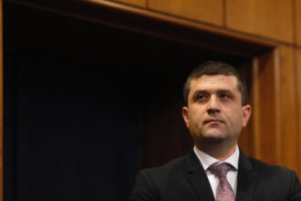 senatorii psd ii cer demisia ministrului radu miruta apararea tarii nu e o joaca pentru amatori 6a195687a997a