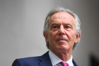 tony blair ataca dur guvernul lui keir starmer si avertizeaza ca partidul laburist se joaca cu focul 6a16eb8a098a5