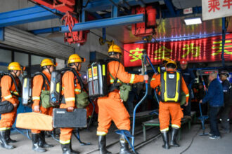 tuneluri ascunse usi false china ancheteaza tragedia miniera din weekend in care au murit 82 de oameni 6a15de7a5af7f