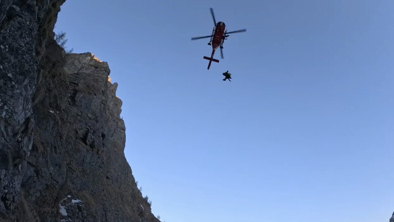 video au avut mare noroc doi turisti din capitala salvati dupa ce au cazut 100 de metri intr o rapa din masivul caraiman 6a130556e9fb6