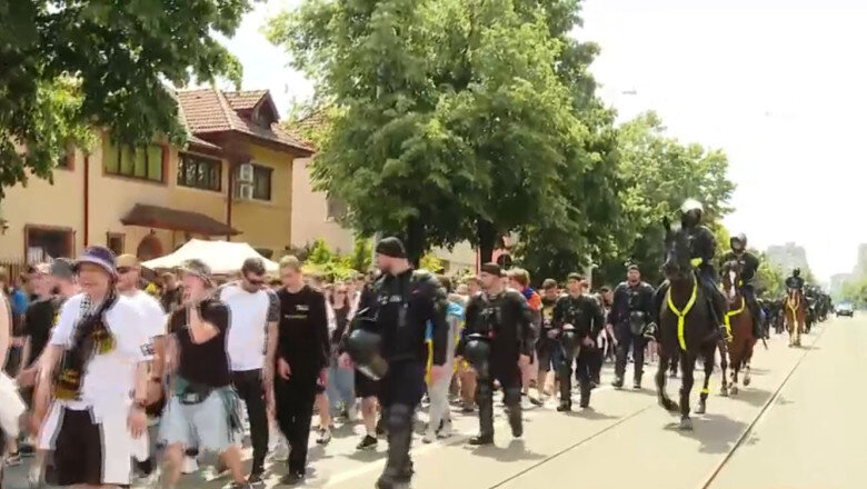 video concert cu risc in bucuresti mii de fani ai artistului max korzh sunt pe strazi politia este in alerta 6a11a5c6e68ff