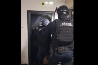 video perchezitii in bucuresti si patru judete intr un dosar de inselaciune cu reparatii de acoperisuri prejudiciul ajunge la 500 000 de lei 6a159a4df20a5