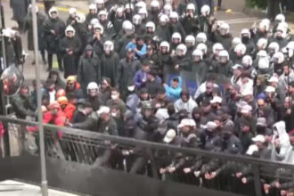 video sediul principalului partid de opozitie din turcia a fost luat cu asalt de fortele de ordine erdogan si a pierdut mintile 6a13579b425ba