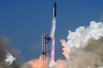 video spacex a testat cu succes cea mai mare si mai puternica racheta a sa de pana acum 6a11413b8c296