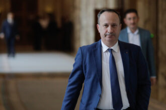 adrian caciu val de ironii la adresa pnl usr si udmr niste iele care vor sa para zane ce spune despre alegeri anticipate 6a32e8f16a3ce
