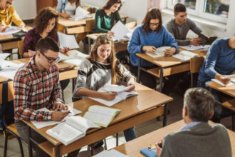 alte 11 licee din romania vor avea un program diferit din anul scolar 2026 2027 ce scoli se alatura proiectului ministerului educatiei 6a3a8bca72e67