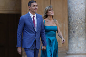 begona gomez sotia premierului spaniol pedro sanchez a fost trimisa in judecata instanta a decis sa i confiste pasaportul 6a368936b2fd2