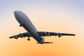 biletele de avion ar putea ramane scumpe chiar daca acordul sua iran reduce pretul combustibilului care e explicatia 6a3b88e9eed8c