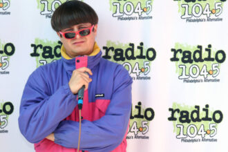 cantaretul american oliver tree a murit intr un accident de elicopter in brazilia artistul avea 32 de ani 6a2f8f37bb7fe