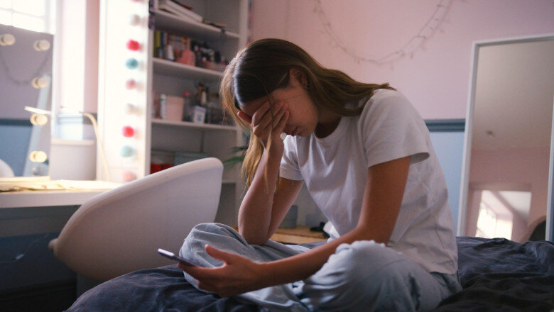 cate ore pe zi pe retelele sociale cresc riscul de depresie la adolescenti concluziile unui studiu desfasurat timp de un deceniu 6a2e3dca3bea5
