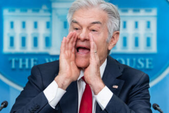 dr oz trump are o sanatate spectaculoasa se duce atat de des la medic pentru ca iubeste rezultatele obtinute la vizite 6a1fc3d50880e