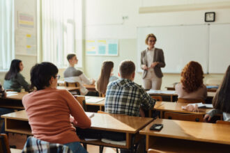 evaluarea nationala 2026 cand incep inscrierile pentru elevii de clasa a viii a calendarul complet al examenului 6a1fa7b5348e5