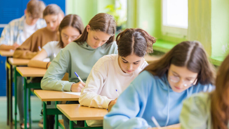 evaluarea nationala 2026 elevii au inceput prima proba scrisa cum arata subiectele la limba si literatura romana 6a38d7d9298b3