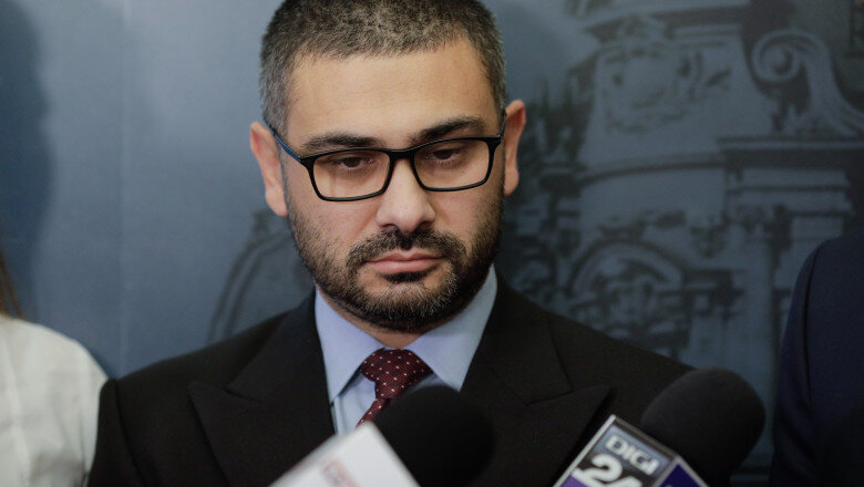 florin manole il acuza pe dragos pislaru ca dezinformeaza in cazul sporului de dirigentie era in proiectul pe care l am lasat 6a1eb8a7dd048