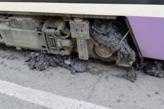 foto cum arata sinele de tramvai la timisoara unde au fost peste 60 de grade la nivelul solului pune in pericol circulatia 6a42d73aa91c1