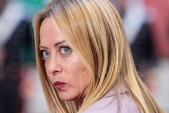 giorgia meloni ii raspunde lui donald trump popularitatea mea nu te priveste iti sugerez sa ai grija de a ta 6a36cf86a3042