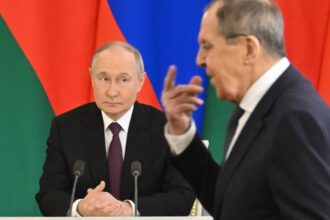 lavrov suspecteaza ca putin a fost pacalit de trump in timpul intalnirii din alaska 6a3a8bc64754f