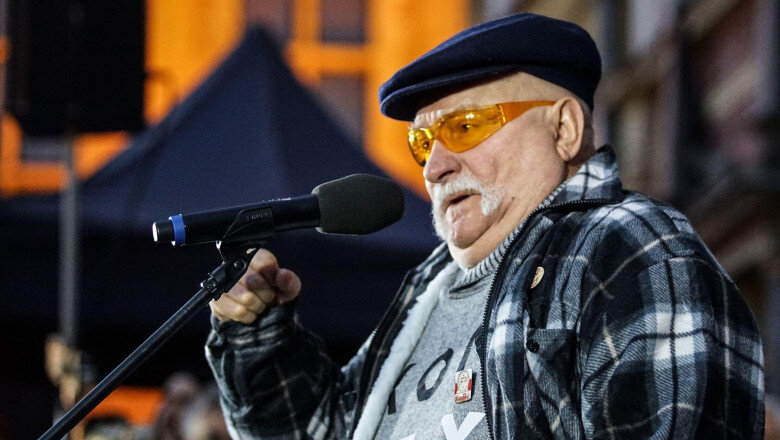 lech walesa a fost decorat cu ordinul national steaua romaniei in grad de mare cruce 6a358c04a8ec8