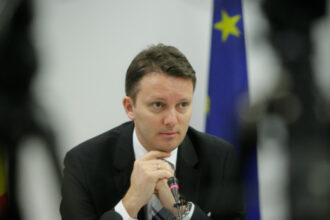 lider pnl sa nu ne lasam pacaliti de psd si au plasat oamenii in pozitii cheie si pretind ca sunt nefericiti 6a27f89111b90