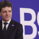 mesajul lui nicusor dan dupa ce rep moldova si ucraina au primit unda verde pentru deschiderea negocierilor de aderare la ue 6a2c7bc9dde84