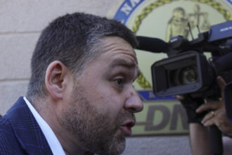 news alert ciprian ciucu este audiat acum de procurorii dna noi detalii despre acuzatiile aduse primarului general al capitalei surse 6a33d82b98537