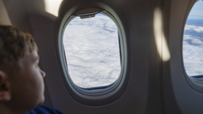 o companie aeriana low cost este anchetata in marea britanie pentru taxa ceruta parintilor care vor sa stea langa copiii lor in avion 6a2a8d792fad1