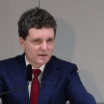 presedintele nicusor dan a semnat decretul privind desemnarea lui adrian vestea candidat la functia de prim ministru 6a2eca6c50bb5