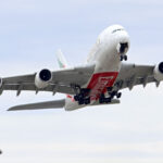 probleme pentru uriasele avioane airbus a380 16 aeronave trebuie inspectate urgent dupa descoperirea unor fisuri la aripi 6a3afc3fd141e