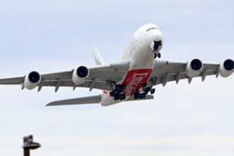 probleme pentru uriasele avioane airbus a380 16 aeronave trebuie inspectate urgent dupa descoperirea unor fisuri la aripi 6a3afc3fd141e
