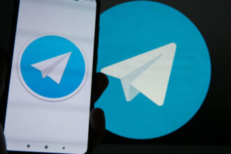 rusia si iranul recruteaza adolescenti pe telegram si discord pentru a crea haos financial times 6a300db82de2a