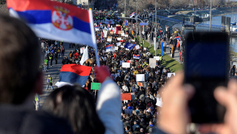 serbia procurorii sustin ca studentii au planuit simularea unui atac cu tun sonic la proteste oficialii vorbesc despre razboi civil 6a359a26bc41e