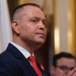 un avocat cunoscut din polonia a fost arestat dupa ce ar fi trimis alerte false privind asasinarea presedintelui karol nawrocki 6a1d731b6e704