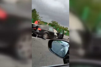 video accident grav pe autostrada soarelui trei persoane intre care o fetita de 2 ani au fost ranite traficul este blocat 6a2bfd213ccdc