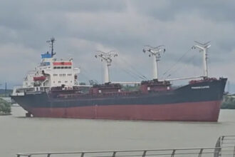video accident naval la tulcea un vapor sub pavilion panama a lovit pontonul de pasageri o tragedie a fost evitata la limita 6a1ec6b698038