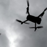 video aproximativ 90 de drone s au prabusit in timpul unui spectacol din australia ce se intampla cand o aeronava autonoma are o problema 6a2f9d5a1a344