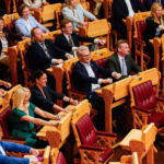 video cm 2026 deputatii norvegieni i au imitat pe suporterii echipei nationale chiar in timpul sedintei parlamentare 6a358c015b01a