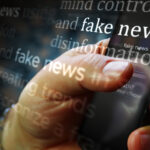 video devine deja obositor val de fake news pe retelele sociale cum ne putem apara de dezinformarile care circula pe internet 6a25124c6f078