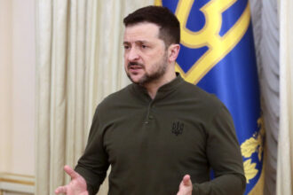 volodimir zelenski a vorbit cu emisarii americani pentru a relansa negocierile 6a274fccf2c43