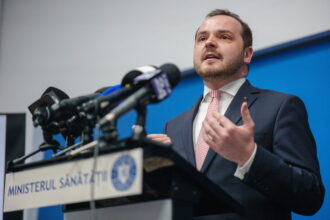 alexandru rogobete alaturi de protestatarii din sanatate nu putem vorbi despre siguranta pacientilor fara sa avem grija de cei care ii ingrijesc 6a5e05593f1d9