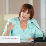 aur a votat pentru ca profesorii sa nu piarda prima de cariera didactica din cauza intarzierilor si incompetentei guvernului bolojan comunicat 6a69e069cf226