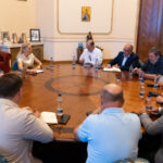 aur incheie un acord de consultare si dialog cu principalele confederatii sindicale pentru corectarea legii salarizarii unitare 6a588bebe6926