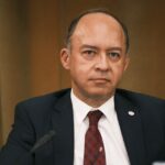 aurescu mesaj pentru absolventi avem nevoie de profesionisti nu de oameni preocupati de imagine 6a610614b2ee3